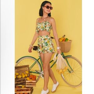 Show me your MUMU Take Me Away Shorts frilly with belt NWT lemon